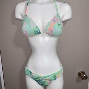 Victoria’s Secret Tropical Triangle Bikini!